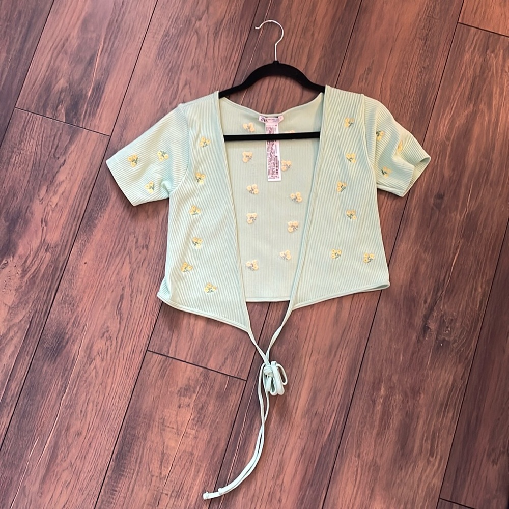Light Green Zara Wrap Crop Top with Little Flowers
